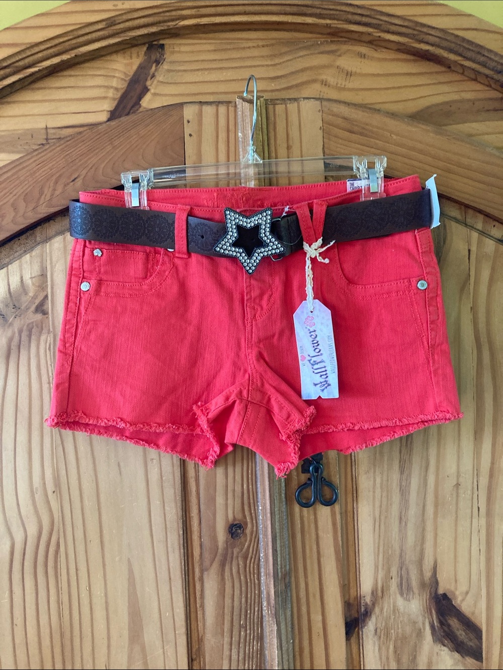 Wallflower The Shorty Short red frayed hem Star belt jean shorts size 9 - NWT
